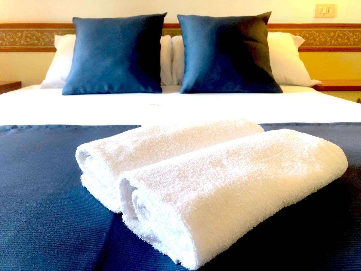 Hotel B&B Des Bains 米兰马瑞提那 外观 照片