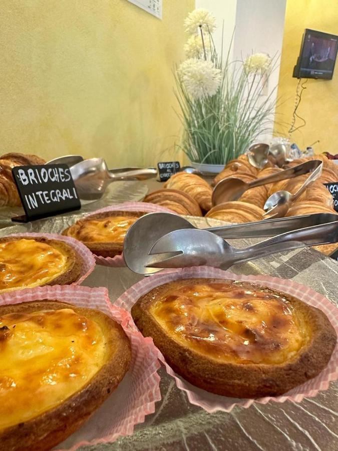 Hotel B&B Des Bains 米兰马瑞提那 外观 照片