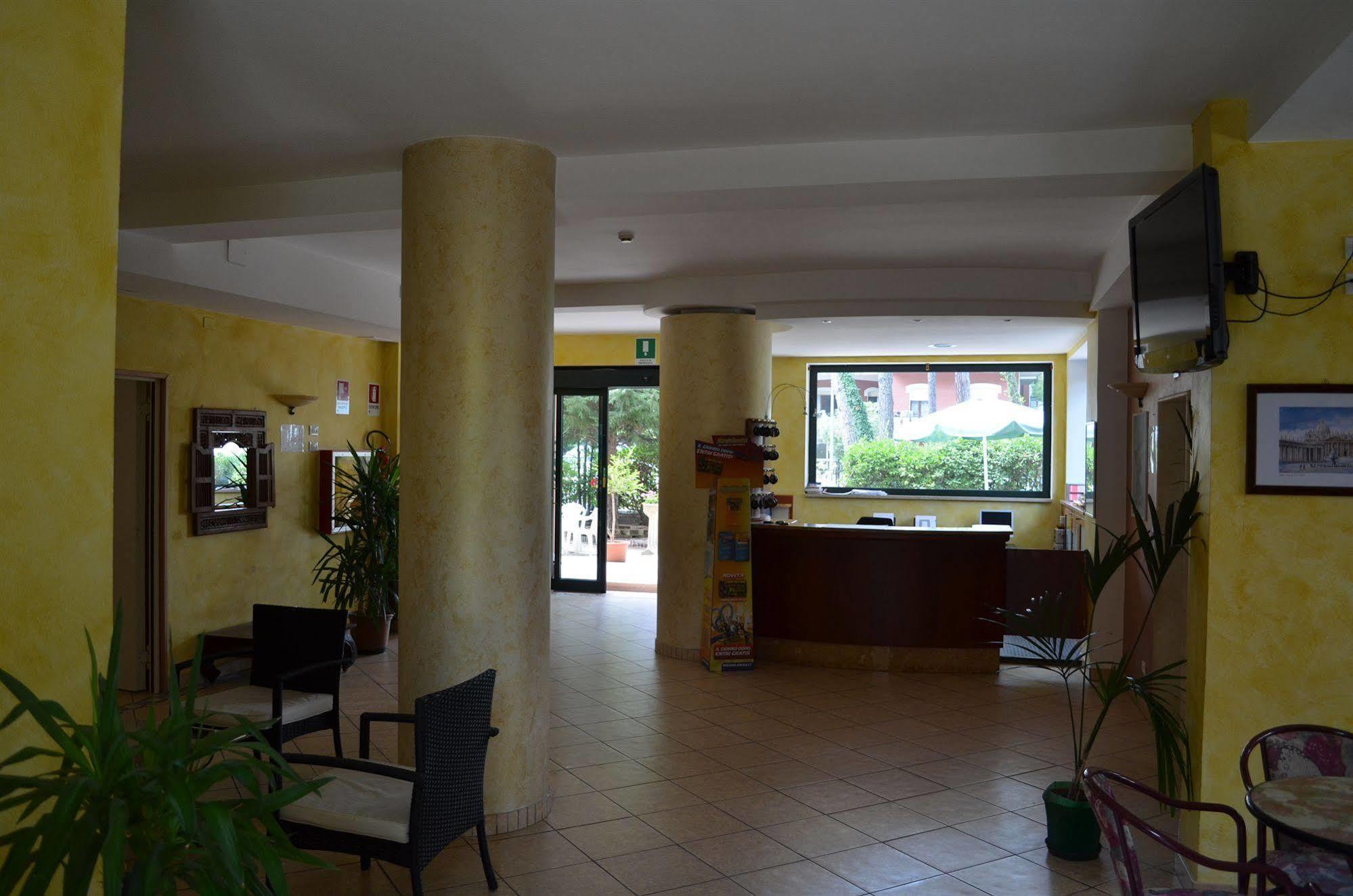 Hotel B&B Des Bains 米兰马瑞提那 外观 照片